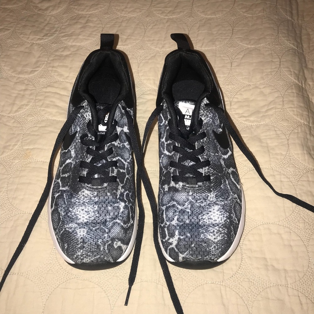 Nike Women’s Air Max